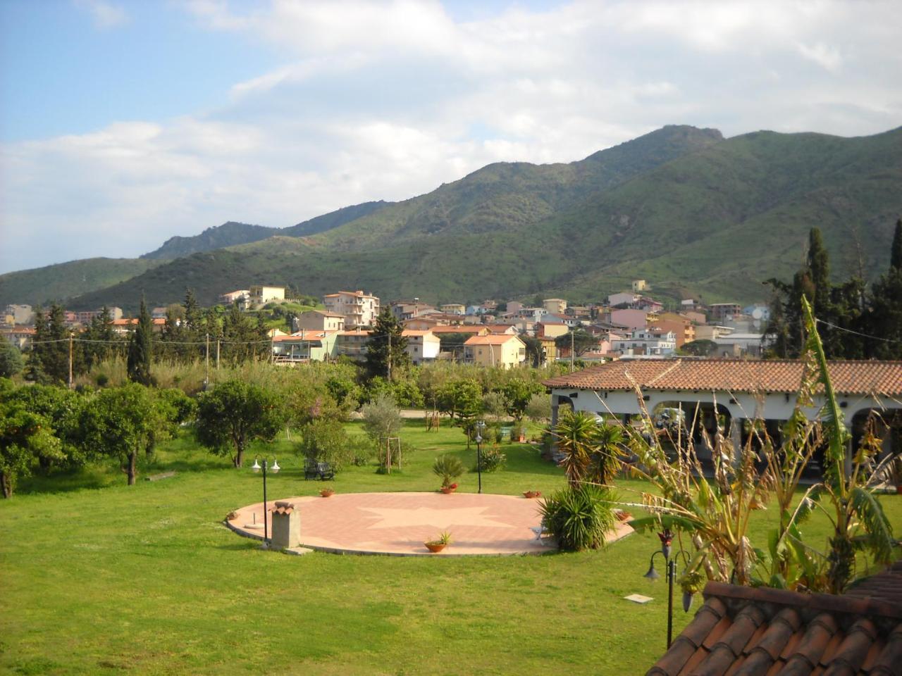Hotel Domu Incantada Muravera Exterior photo