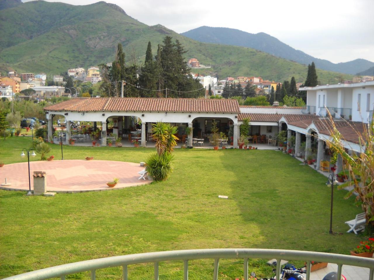 Hotel Domu Incantada Muravera Exterior photo
